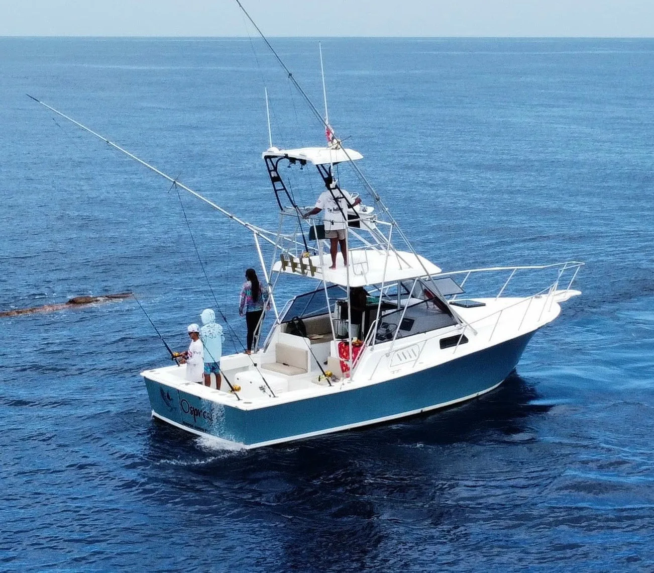 The 32 ft Osprey underway off Nosara